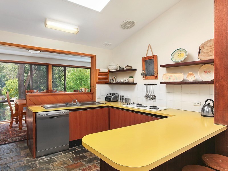 42 Sunset Street, Wyoming NSW 2250