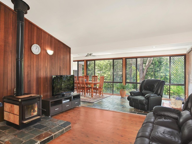 42 Sunset Street, Wyoming NSW 2250