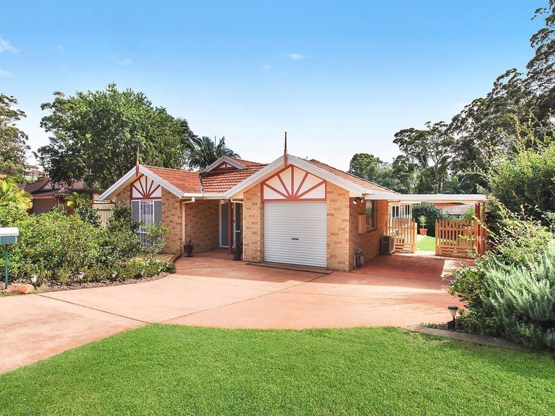 11 Courtney Place, Lisarow NSW 2250