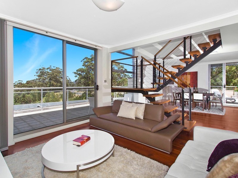 381/80 John Whiteway Drive, Gosford NSW 2250