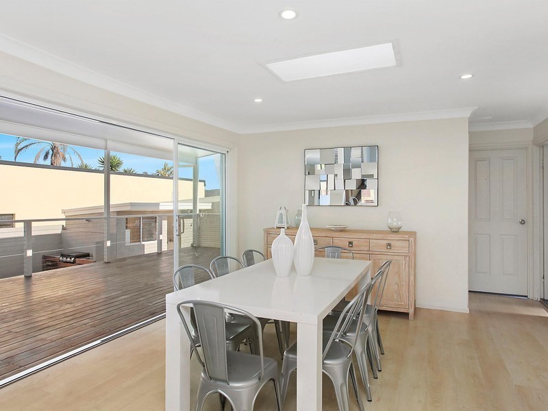 72 Lowanna Avenue, Forresters Beach NSW 2260