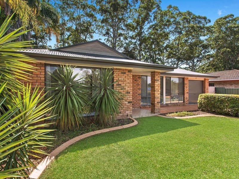 12 Strand Avenue, Narara NSW 2250