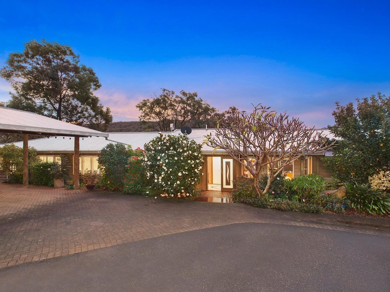 8 Sublime Point Avenue, Tascott NSW 2250