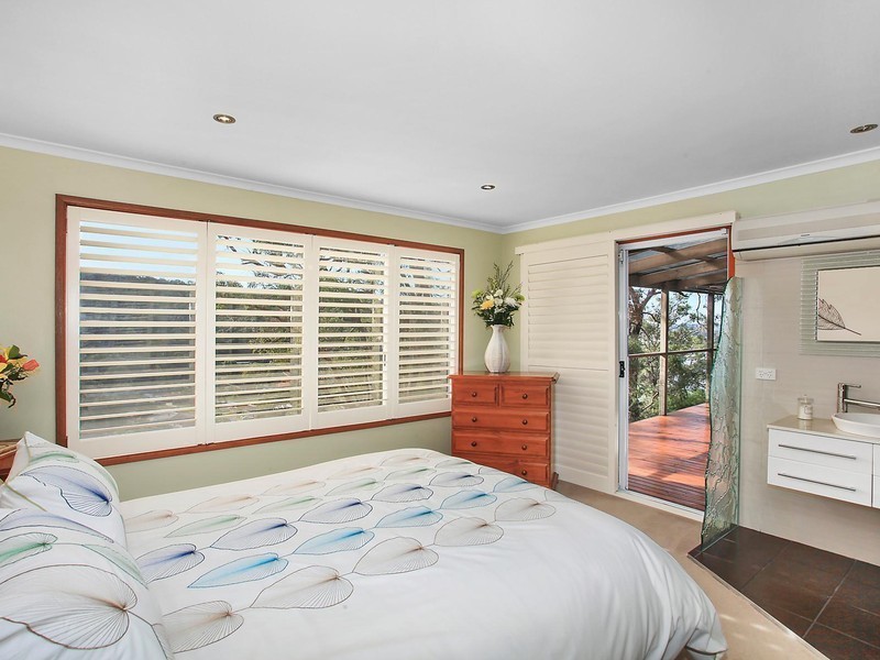 8 Sublime Point Avenue, Tascott NSW 2250