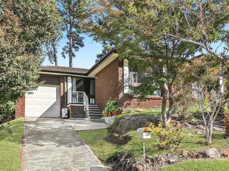 10 Fragar Avenue, Wyoming NSW 2250