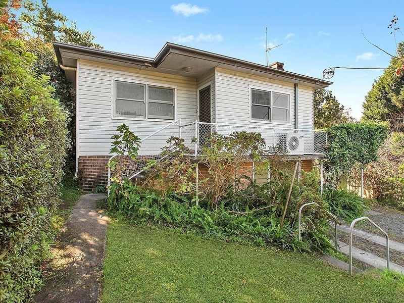 52 Dwyer Street, North Gosford NSW 2250