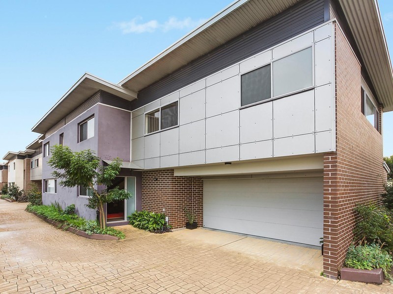 5/8 Akora Road, Wyoming NSW 2250