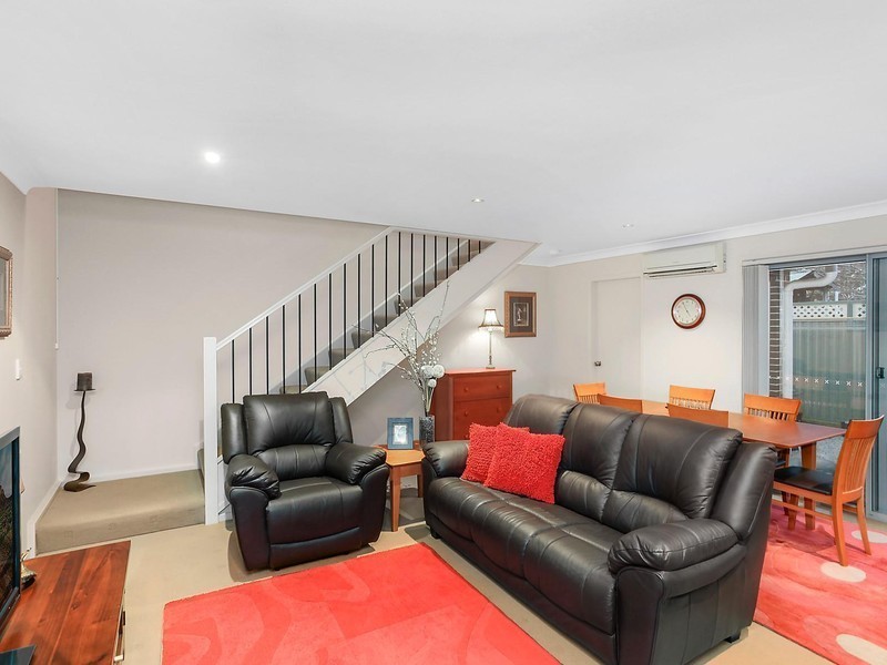 5/8 Akora Road, Wyoming NSW 2250