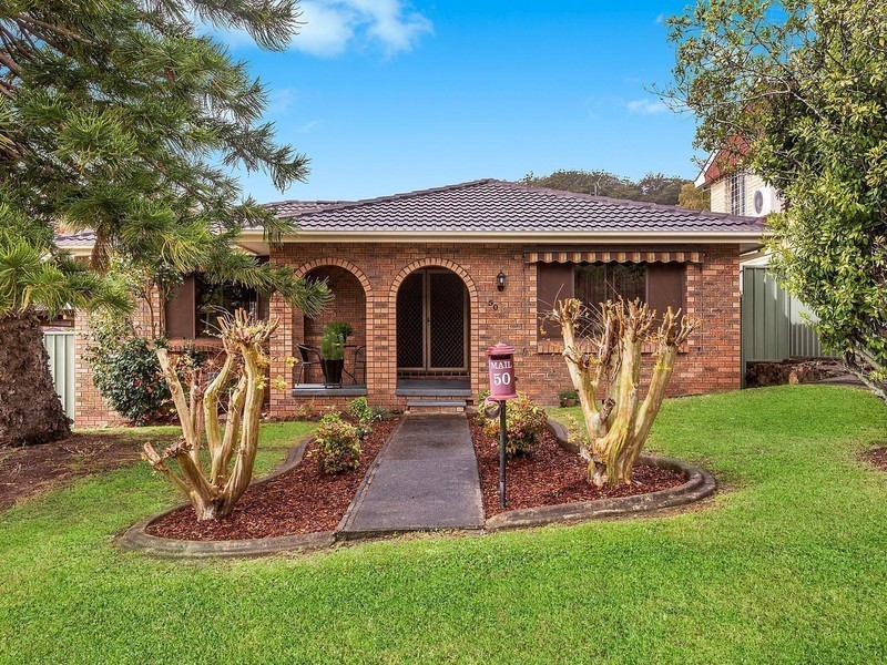 50 North Crescent, Wyoming NSW 2250