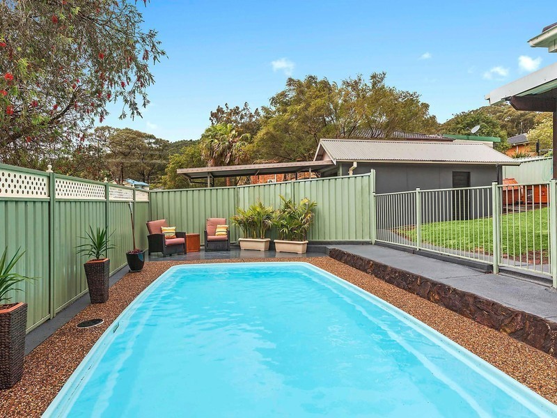 50 North Crescent, Wyoming NSW 2250