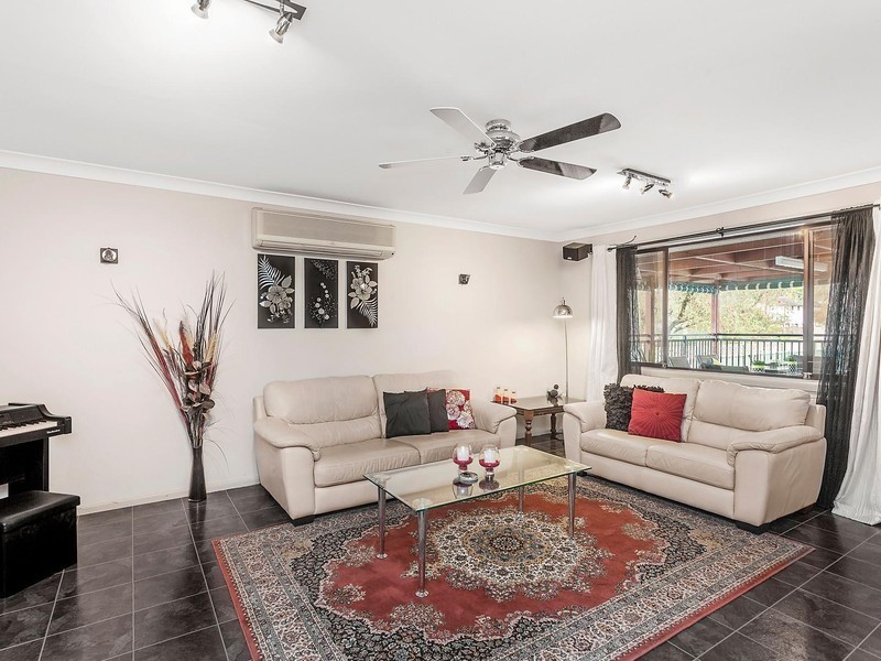 50 North Crescent, Wyoming NSW 2250