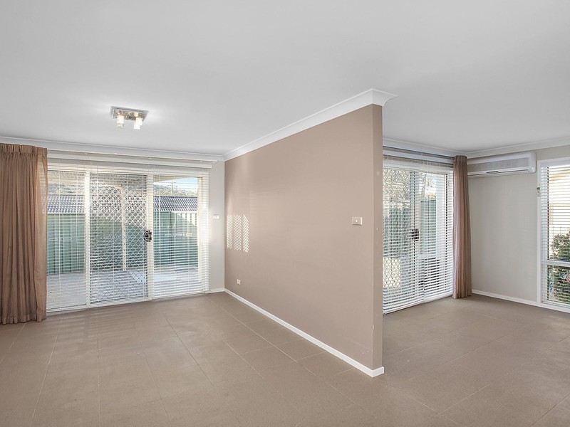 24/4 Parsons Road, Lisarow NSW 2250