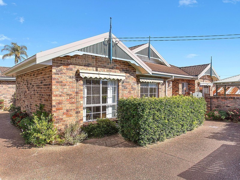 1/6 Brougham Street, East Gosford NSW 2250