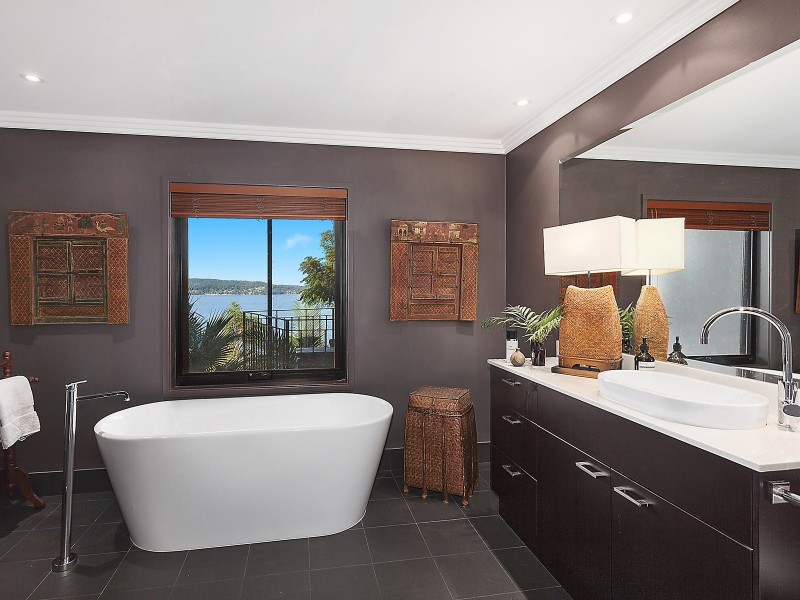 16 Sandstone Crescent, Tascott NSW 2250