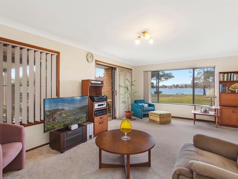 9/15 Kurrawa Avenue, Point Clare NSW 2250