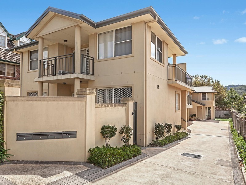 2/14 Duke Street, Point Frederick NSW 2250