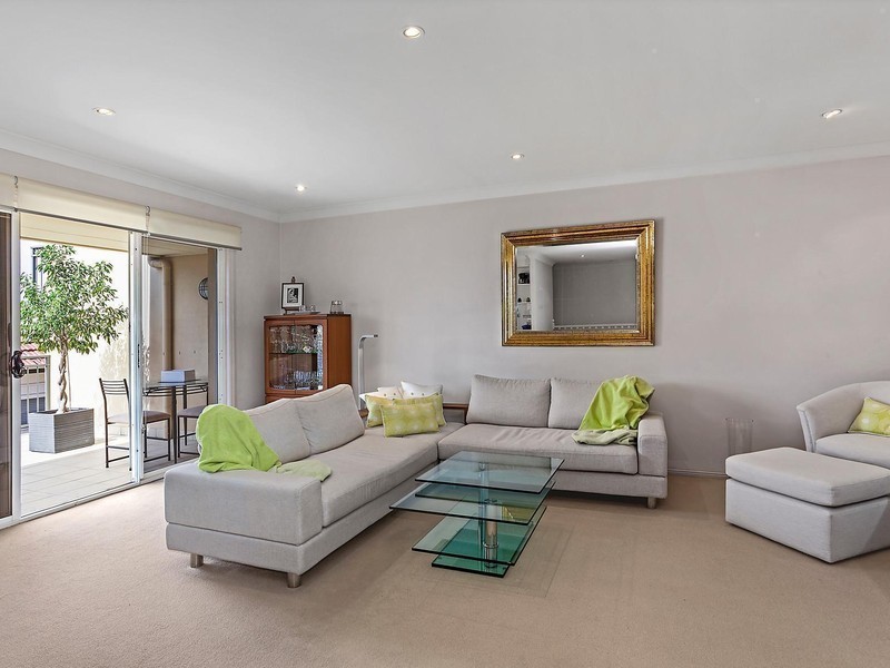 2/14 Duke Street, Point Frederick NSW 2250