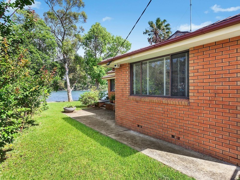 2 Rawson Road, Woy Woy NSW 2256