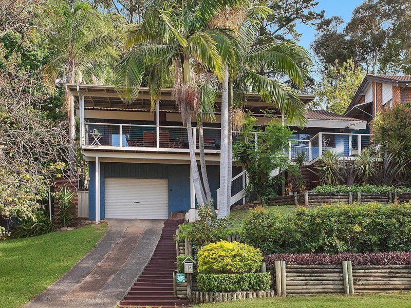 12 Mindaree Avenue, Wyoming NSW 2250