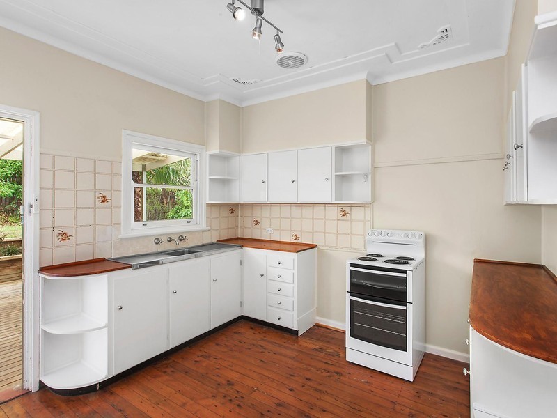 629 Pacific Highway, Wyoming NSW 2250