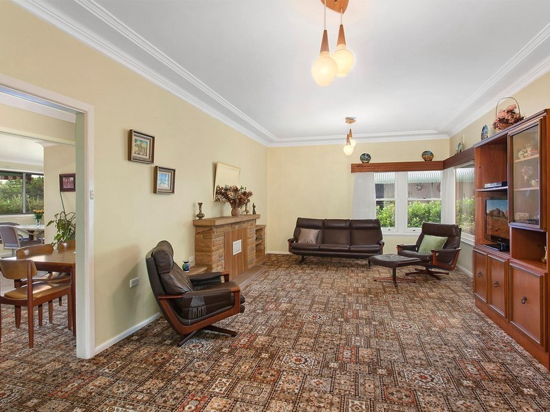 180 Gertrude Street, North Gosford NSW 2250