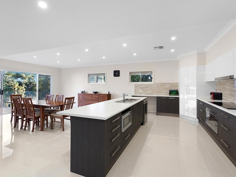296 Geoffrey Road, Chittaway Point NSW 2261