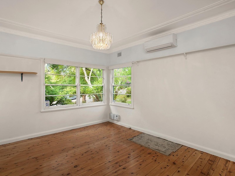 50 Dwyer Street, North Gosford NSW 2250