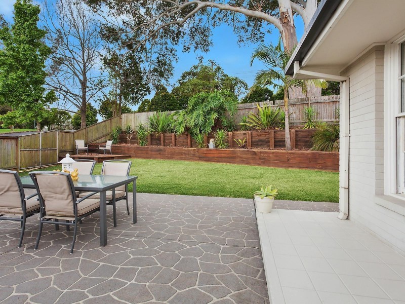 4 Kimpton Place, Wyoming NSW 2250