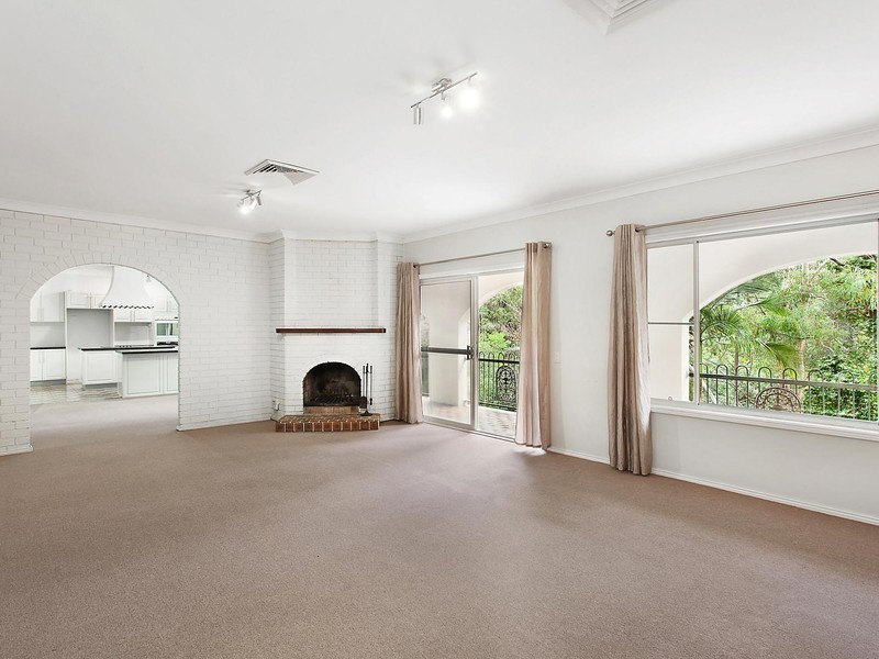 24 Algwen Street, North Gosford NSW 2250