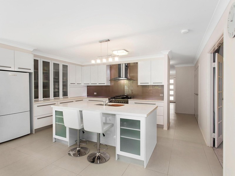 6 Leeder Road, Ourimbah NSW 2258