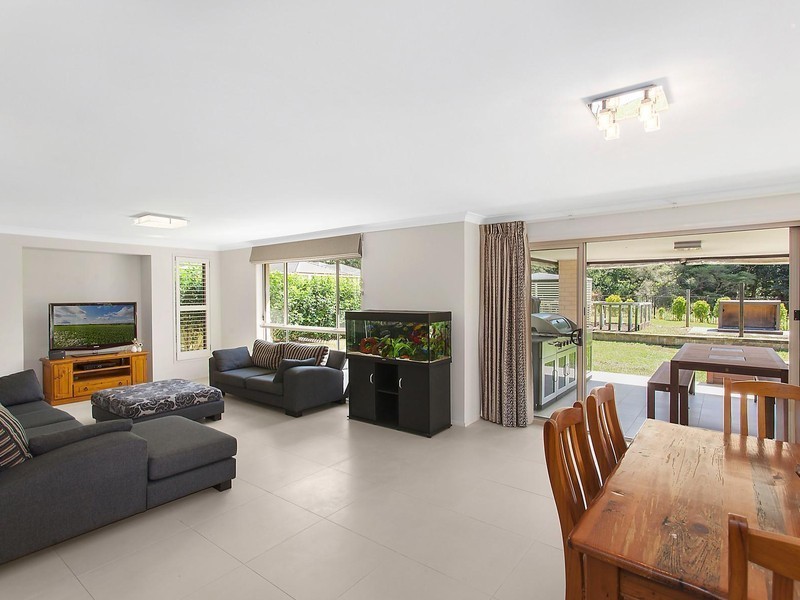 6 Leeder Road, Ourimbah NSW 2258