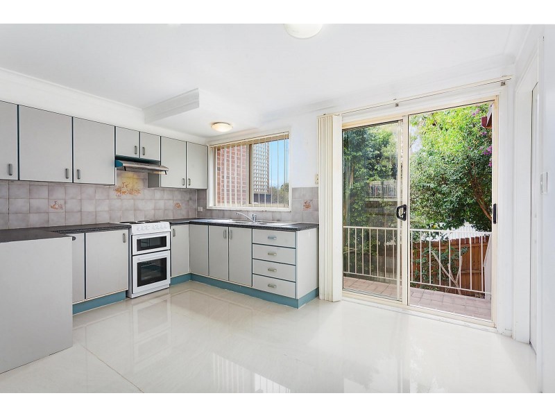 3/165 Gertrude Street, Gosford NSW 2250