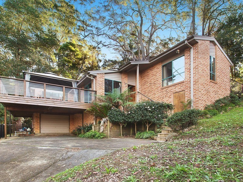 14 Railway Crescent, Lisarow NSW 2250