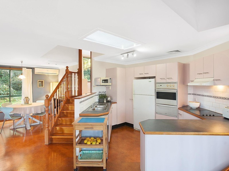 14 Railway Crescent, Lisarow NSW 2250