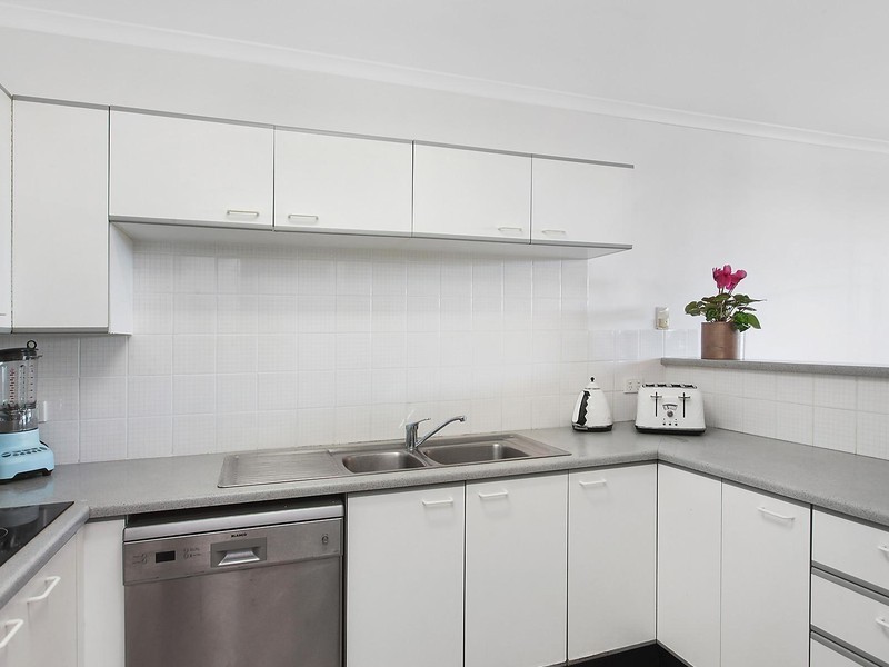 2/91-95 John Whiteway Drive, Gosford NSW 2250