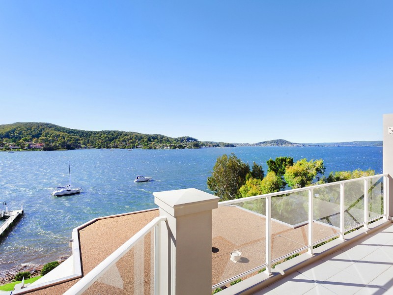 11/5 Wharf Street, East Gosford NSW 2250