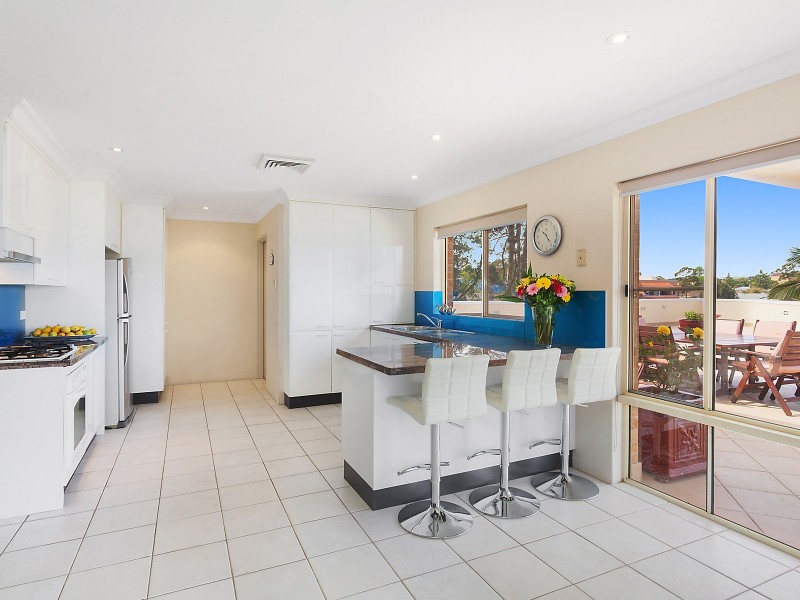 13/2 Mulkarra Avenue, Gosford NSW 2250