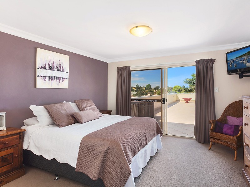 13/2 Mulkarra Avenue, Gosford NSW 2250