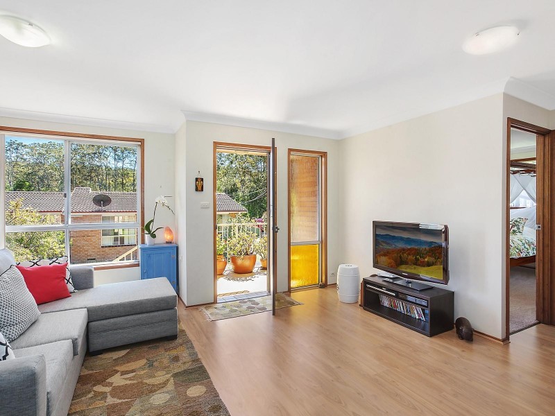 1/4 Kalawarra Road, Wyoming NSW 2250