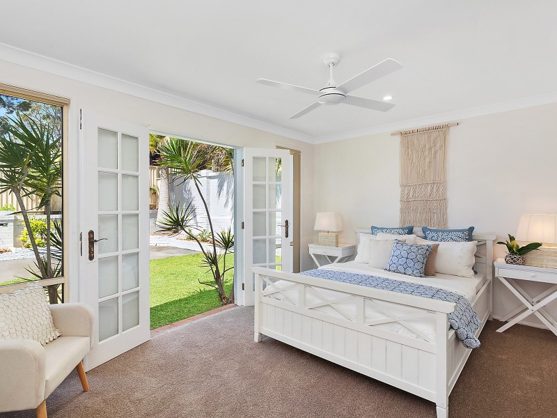 1A Maas Parade, Forresters Beach NSW 2260