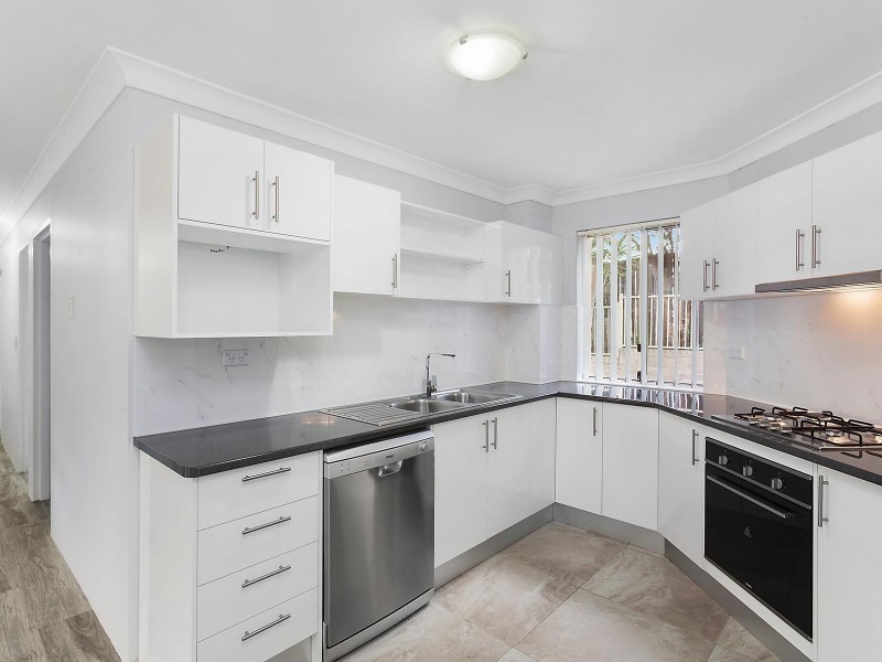 2/35 Central Coast Highway, West Gosford NSW 2250