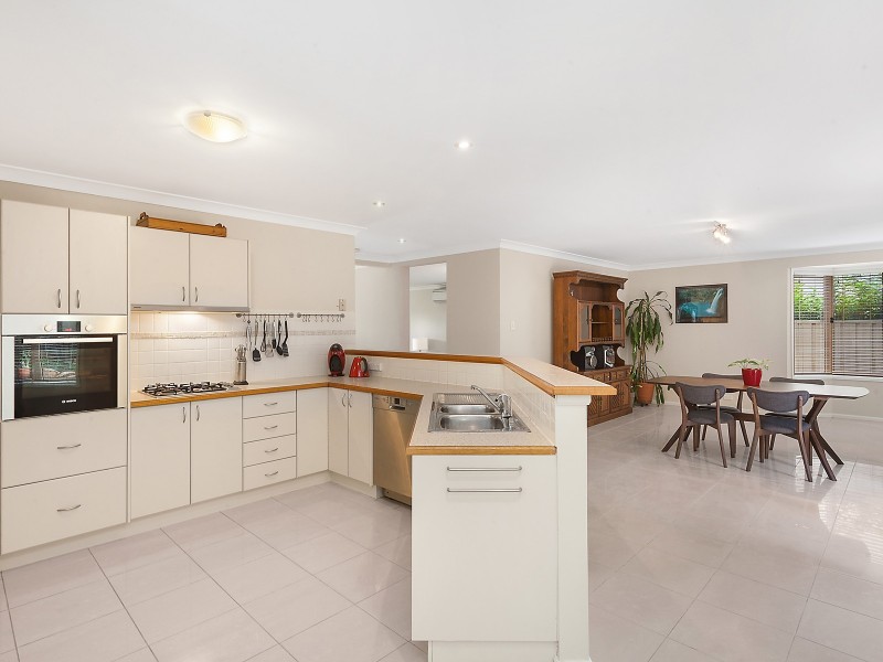 5 Hillgrove Close, Ourimbah NSW 2258