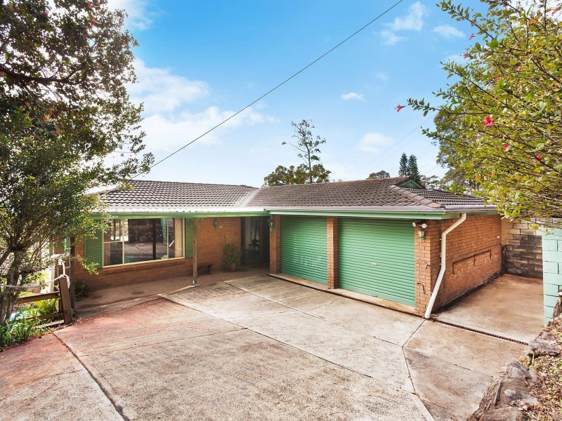 10 Fiona Street, Point Clare NSW 2250