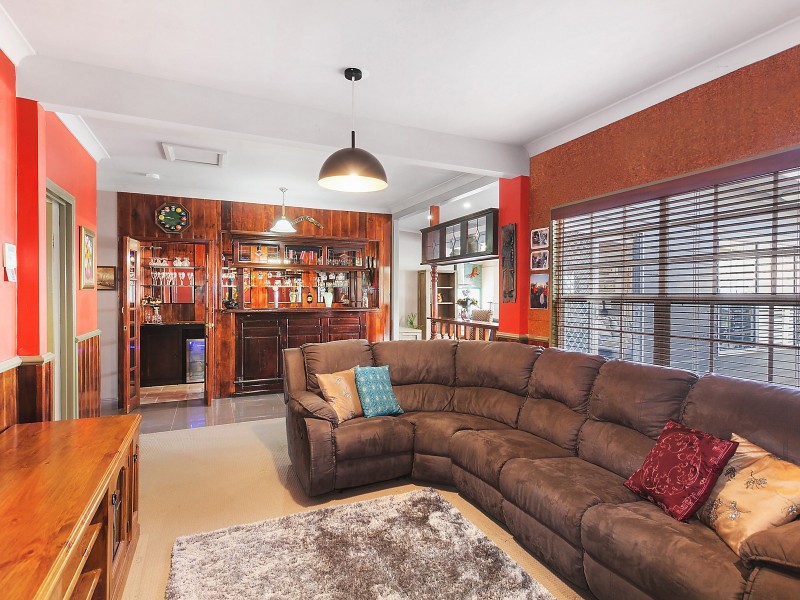 6 Woy Woy Road, Kariong NSW 2250