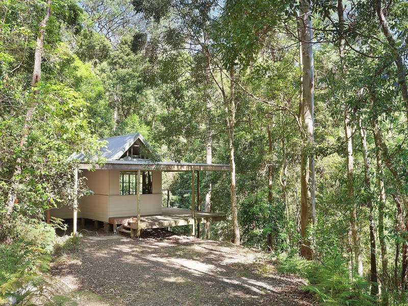 297 Fagans Road, Lisarow NSW 2250