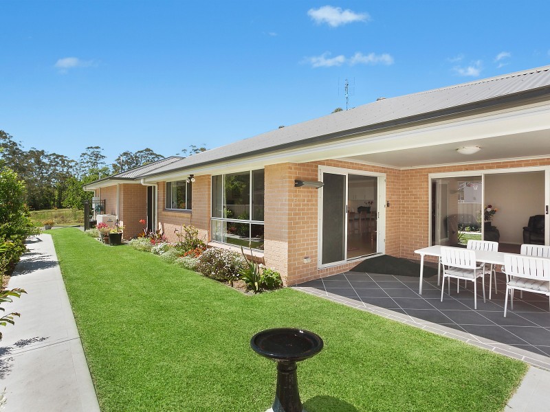 27 Monarchy Way, Narara NSW 2250