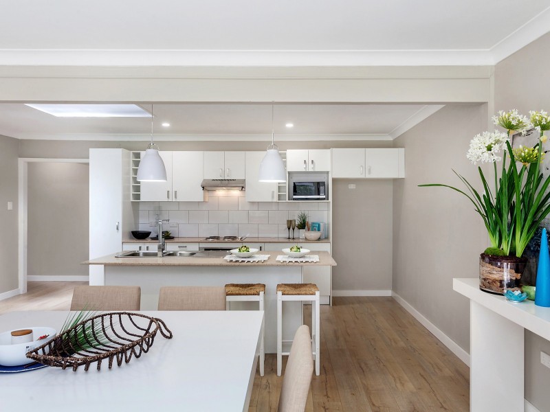 21 Angus Avenue, Wyoming NSW 2250