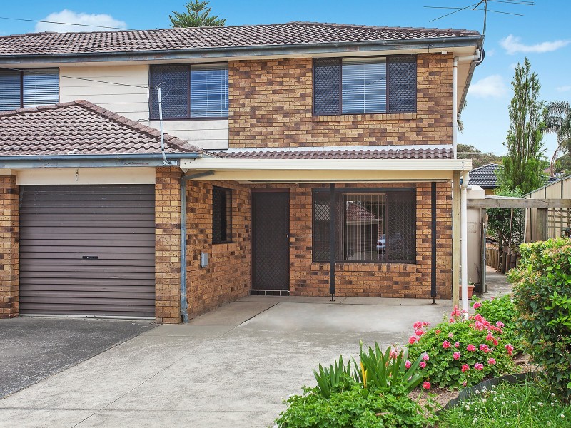2/17 Adrian Close, Bateau Bay NSW 2261
