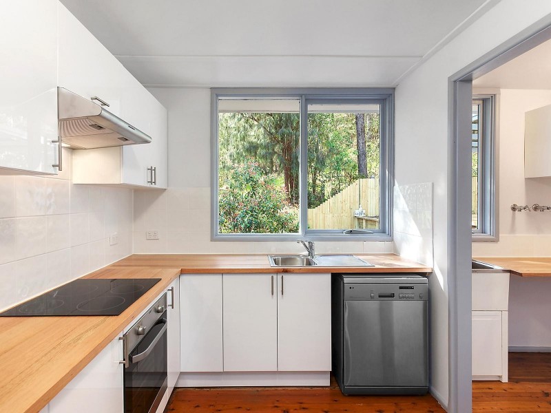 7 Calantha Drive, Wyoming NSW 2250