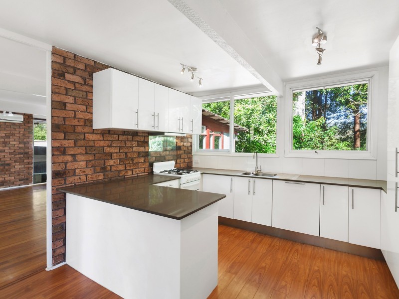 15 Della Close, Narara NSW 2250